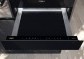 iQ700 Vestavná ohřevná zásuvka Siemens studioLine, 90 x 14 cm, černá BI910C1B1